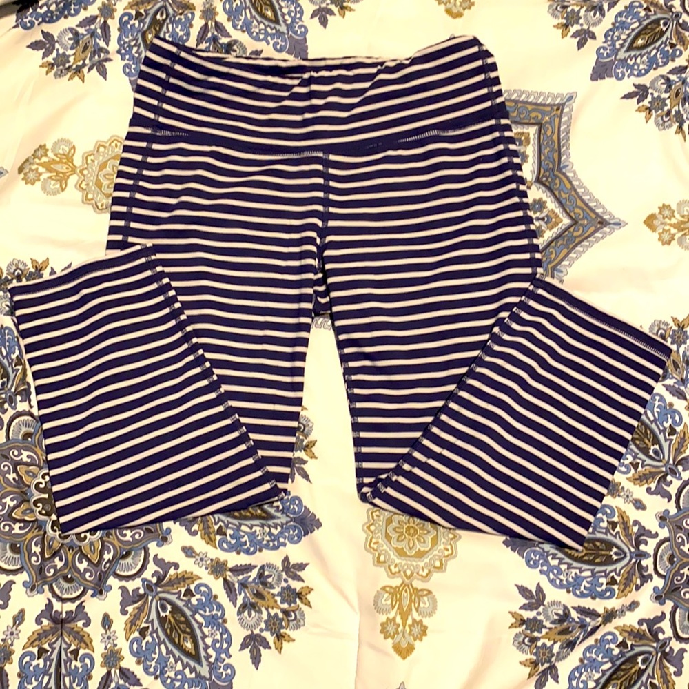 Athleta Crop Leggings